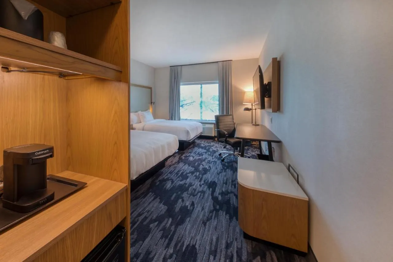 Fairfield Inn & Suites By Marriott Charlotte Belmont